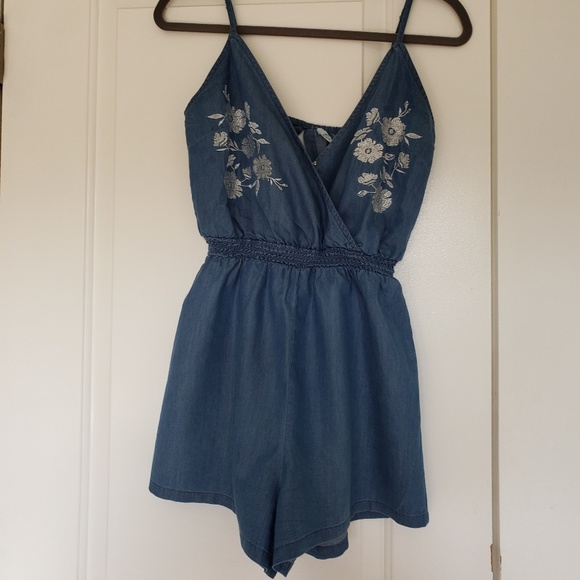 Romper - Picture 1 of 5